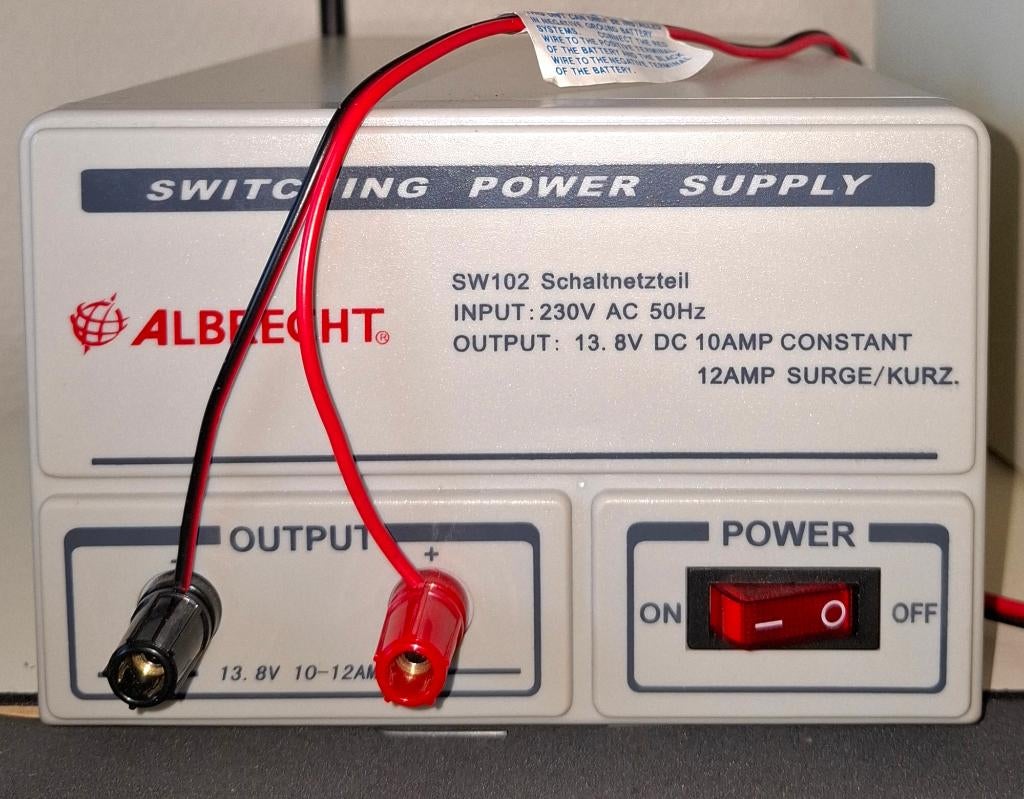 Voeding 13,8 V  10 - 12 Ampère, Ophalen, Zo goed als nieuw