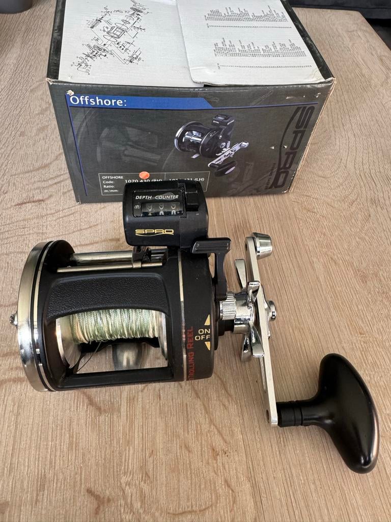 SPRO Offshore 430 RH zoutwater reel, Ophalen of Verzenden, Zo goed als nieuw, Molen
