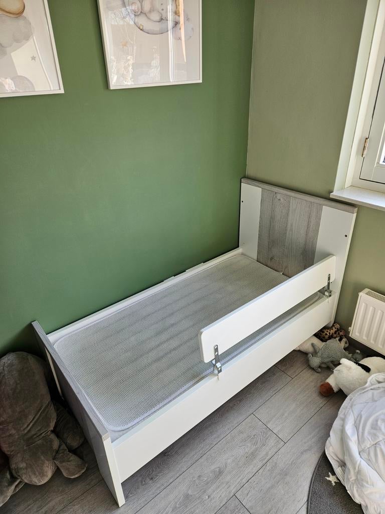 Complete Babykamer Set: Meegroeibed, Commode, Wandplank, Ophalen, Zo goed als nieuw, Jongetje of Meisje