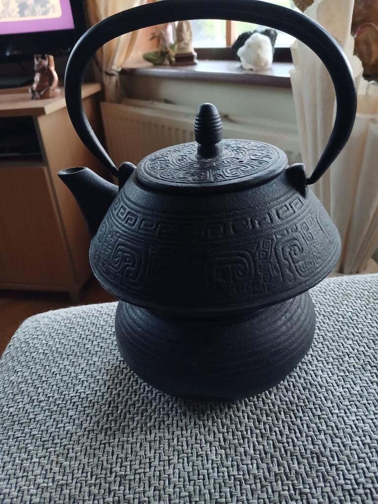 Gietijzeren japanse theepot met comfoor., Ophalen of Verzenden