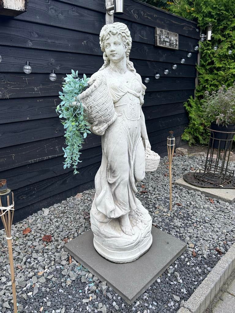 Tuinbeelden marmer beton, Ophalen of Verzenden, Gebruikt, Beton, Mensenbeeld