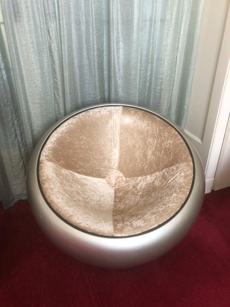 Ball chair / kuipstoel space age in zilver / champagne, Ophalen, Kunststof, Zo goed als nieuw, Space age