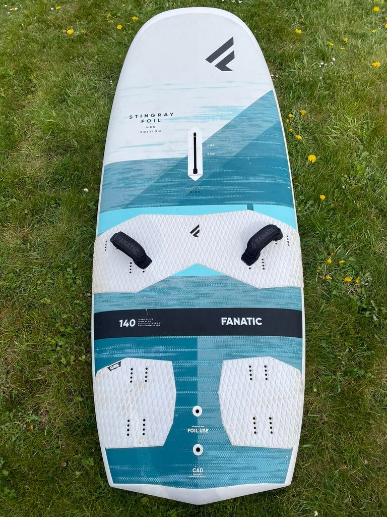 Fanatic stingray 140l foil board 85cm + fanatic flow 1250, Ophalen, 7 m² of meer, Complete set, Gebruikt