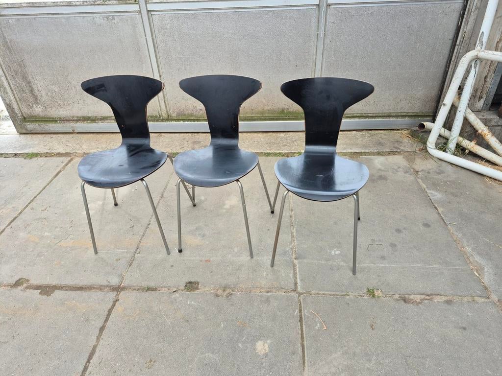 Arne Jacobsen 3105 Mug stoel Fritz Hansen 1955  zwart, Huis en Inrichting, Stoelen, Ophalen, Gebruikt, Zwart, Eén