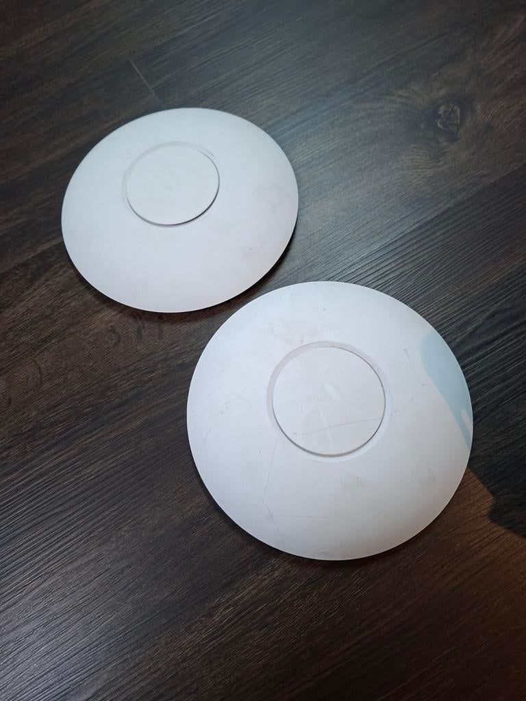 Unifi twee access point, Ophalen of Verzenden, Gebruikt, Unifi