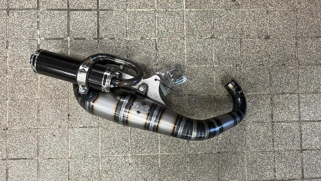 DDL Tuning 360 uitlaat Runner 180 55slag (1 test oud) OP=OP, Fietsen en Brommers, Brommeronderdelen | Scooters, Zo goed als nieuw