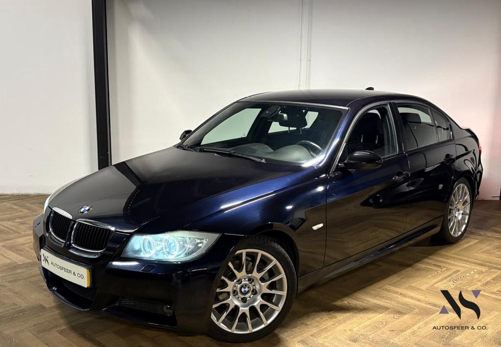 BMW 3-serie 320si PDC NAVI', Zwart, 4 cilinders, Alcantara, Zwart