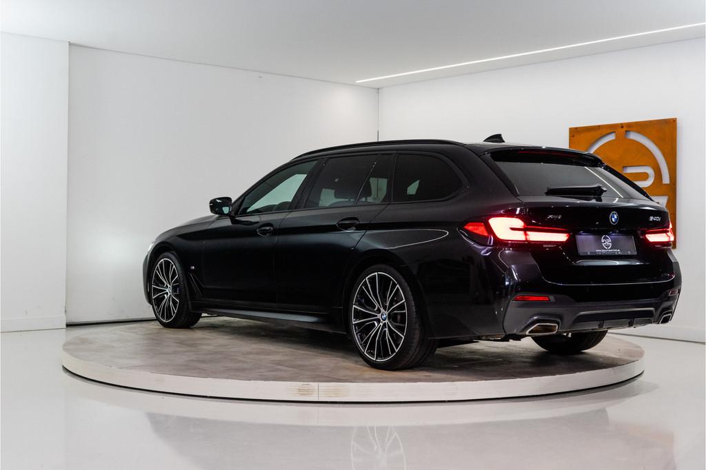 BMW 5 Serie Touring 540i xDrive High Executive M Sport 334PK, Automaat, 12 maanden, Gebruikt, Zwart