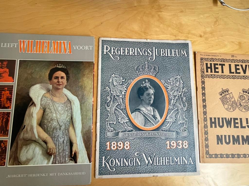 koningin Wilhelmina oude boeken erg oud., Verzamelen, Ophalen of Verzenden, Gebruikt, Tijdschrift of Boek