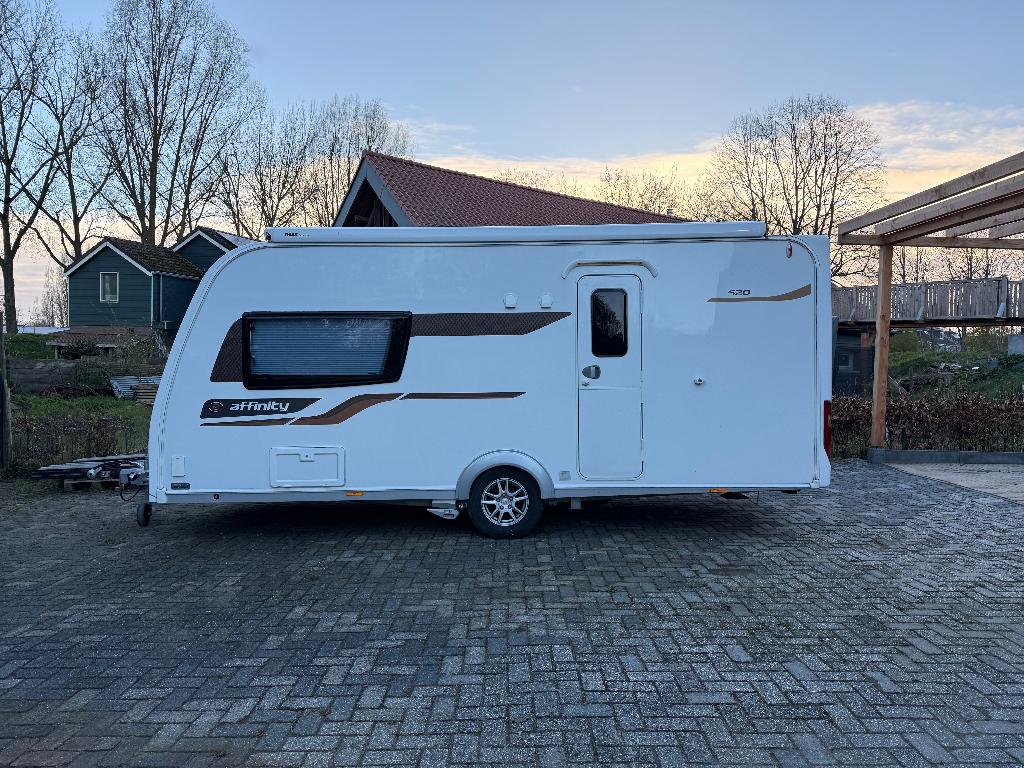 Elddis Affinity 520 Complete, comfortabele caravan met arico, Dwarsbed, Elddis, Treinzit, Tot en met 3