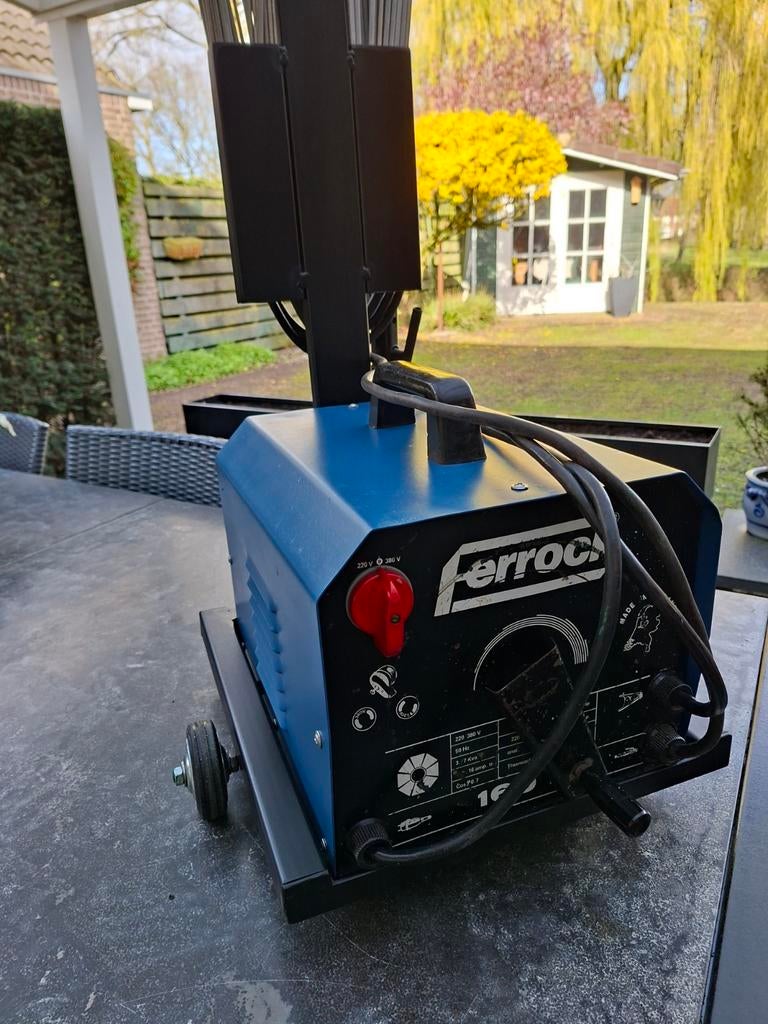 Elektrisch lasapparaat 220/380 volt, Ophalen of Verzenden, 150 tot 250 ampère, Elektroden