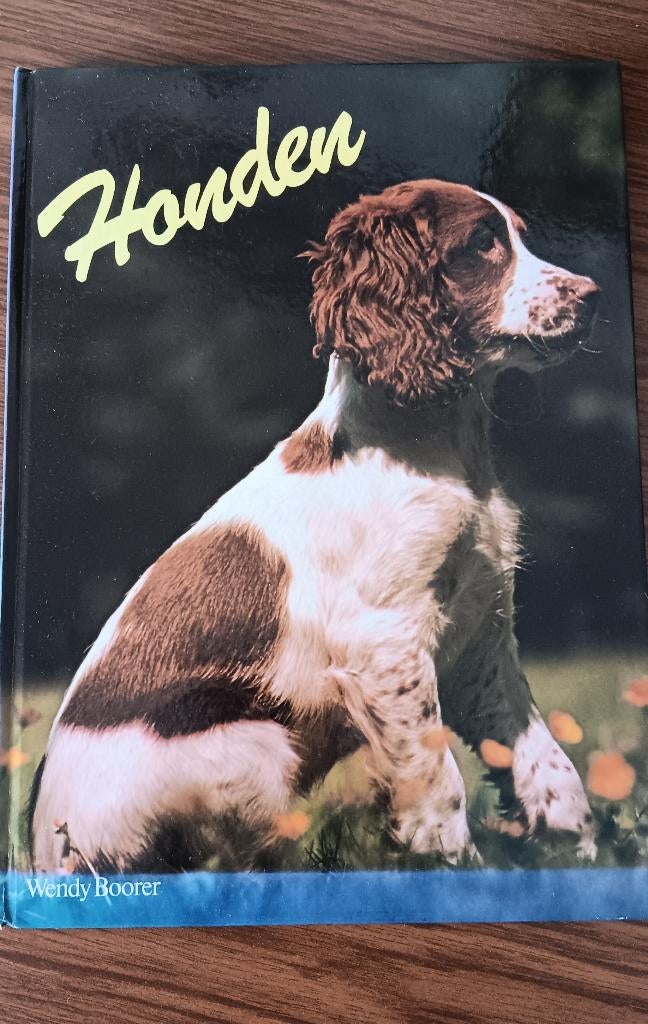 HONDENBOEKEN, Ophalen, Zo goed als nieuw, Honden