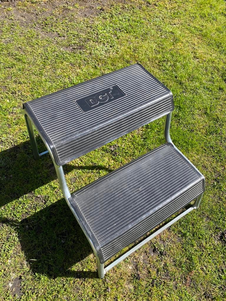 Caravan opstapje, Ophalen, Zo goed als nieuw