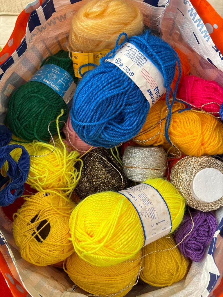 Grote zak met diverse bollen wol en garen, Ophalen of Verzenden, Gebruikt, Breien of Haken, Wol of Garen