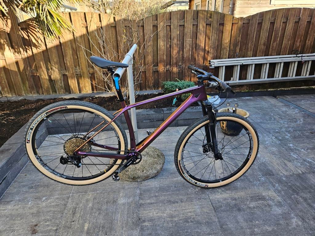 Scott scale 920 contessa
Maat L 2025, Fietsen en Brommers, Fietsen | Mountainbikes en ATB, Ophalen, Nieuw, Overige merken