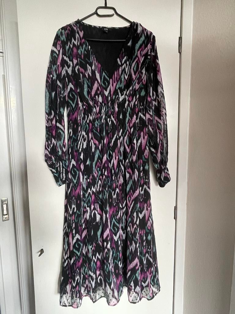 Jurk V-hals C&A, Kleding | Dames, Jurken, Maat 38/40 (M), Overige kleuren, Ophalen of Verzenden, Zo goed als nieuw