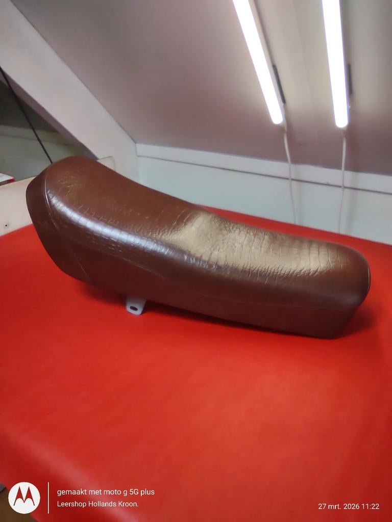 Zundapp KS 50 buddyseat met nieuw Leder., Ophalen of Verzenden, Nieuw, Zadel