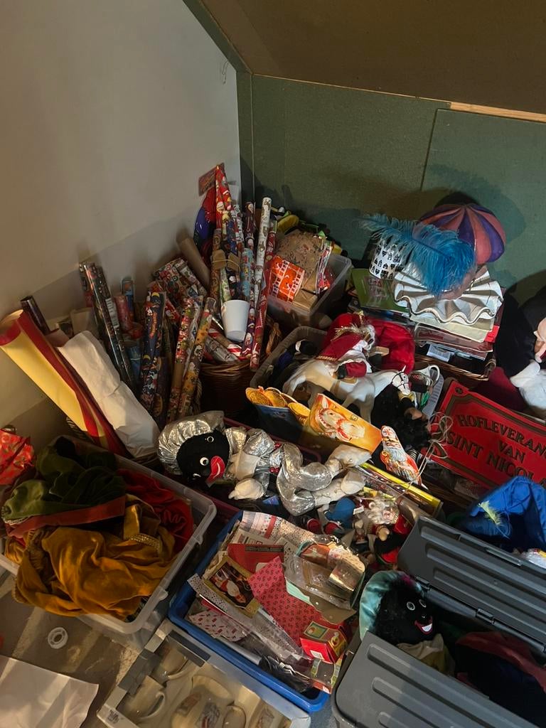 Grote verzameling oud zwarte pieten sinterklaas spullen, Ophalen, Zo goed als nieuw