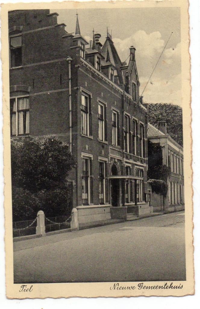 Tiel  Nieuwe Gemeentehuis, Ophalen of Verzenden, 1920 tot 1940, Gelopen, Gelderland