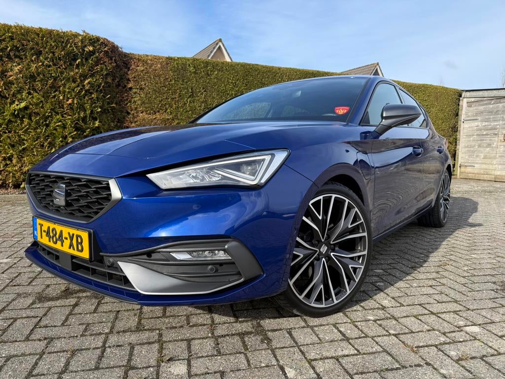 Seat Leon FR 1.4 TSI E-hybrid Phev 204pk Dsg-6 2020 Cupra 19, Auto's, Stof, Zwart, Plug-in hybride, 1395 cc