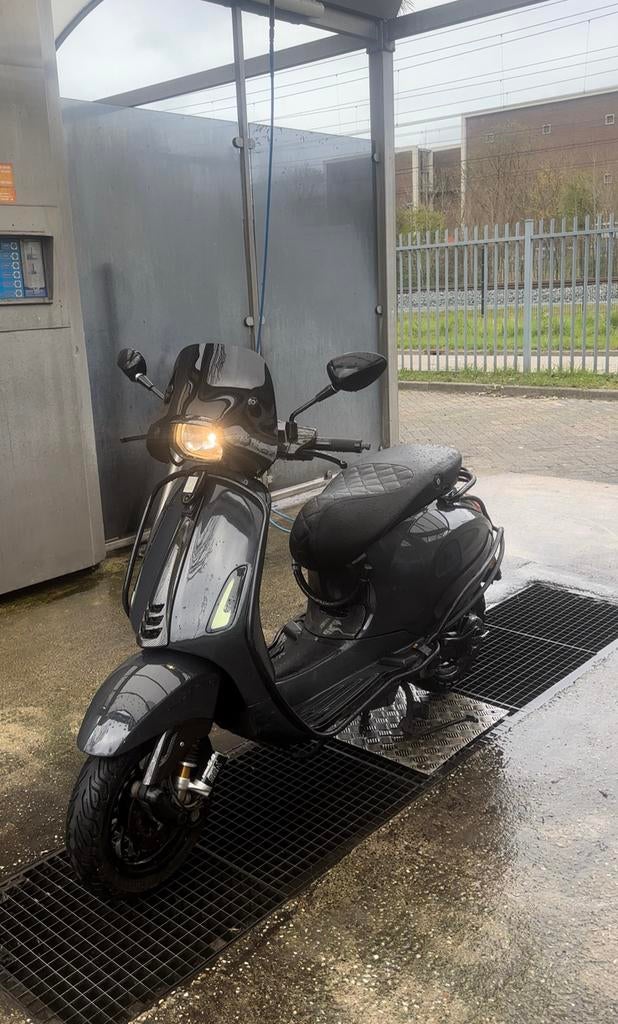 Vespa Sprint 2017 80cc custom PRIJS ONDERHANDELBAAR, Fietsen en Brommers, Scooters | Vespa, Ophalen, Gebruikt, Vespa S, 80 cc