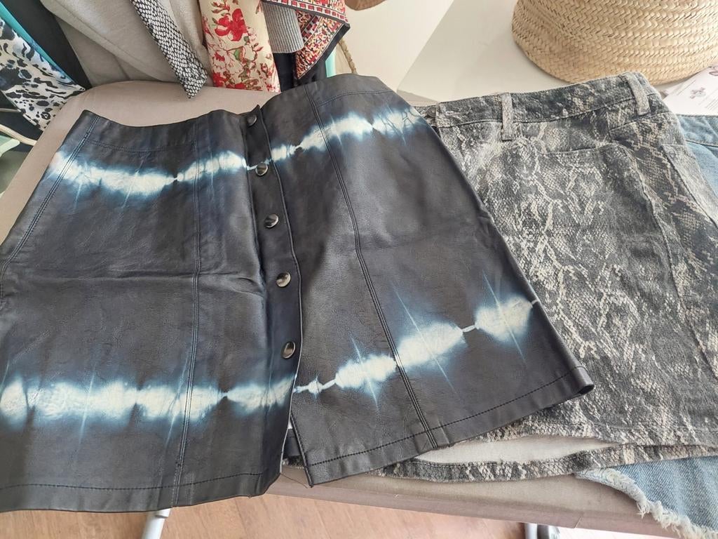 Zara 3 rokjes maat 38, Kleding | Dames, Rokken, Ophalen, Zo goed als nieuw, Maat 38/40 (M), Boven de knie