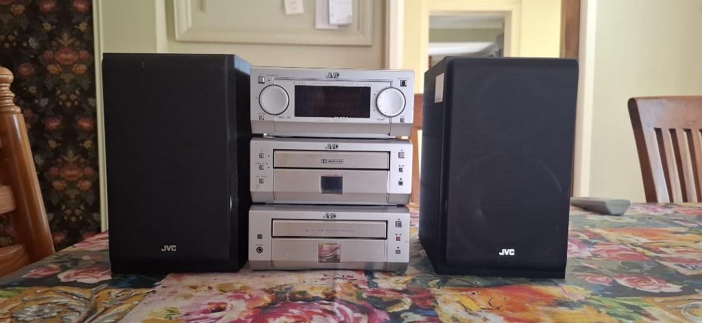 JVC Stereo Set – CD, Cassette, Radio (FM/AM) + 2 Speakers, Audio, Tv en Foto, Stereo-sets, Ophalen, Gebruikt, Tuner of Radio, JVC