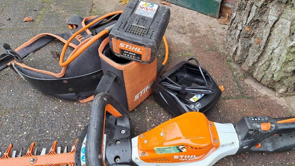 Stihl HSA 94 R en T scharenset met toebehoren, Ophalen, Stihl, Gebruikt, Accu