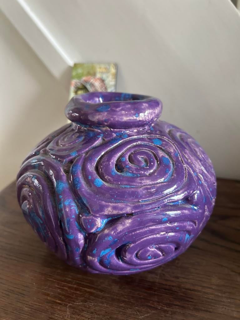 Vintage vaas keramiek paars woondecoratie, Huis en Inrichting, Woonaccessoires | Vazen, Gebruikt, Overige kleuren, Aardewerk of Porselein