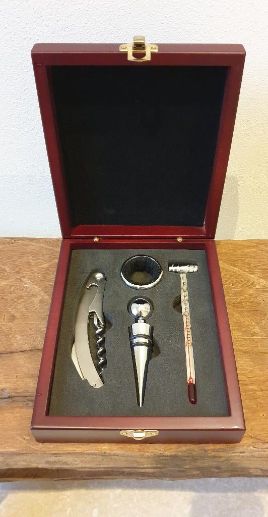 Wijn accessoire set 4-delig in houten kistje (NIEUW), Ophalen of Verzenden, Nieuw, Overige gebieden, Overige typen