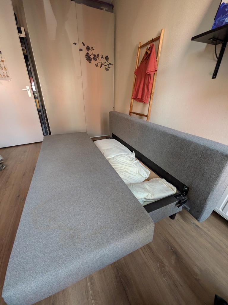 IKEA ASARUM Slaapbank (3-zits) met opbergruimte – Grijs, Huis en Inrichting, Ophalen, Gebruikt, 190 cm of minder, 80 cm