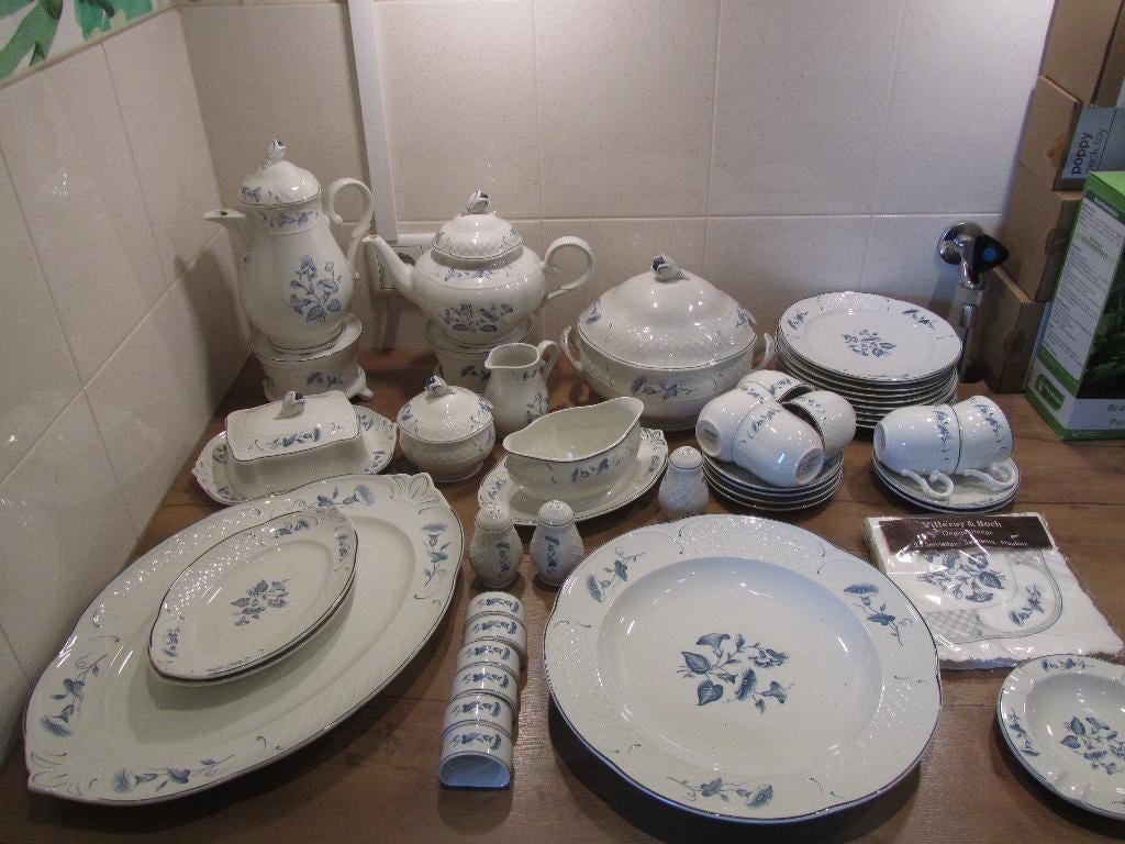 Val Bleu Villeroy en Boch serviesdelen, Overige typen, Ophalen of Verzenden, Zo goed als nieuw, Overige stijlen