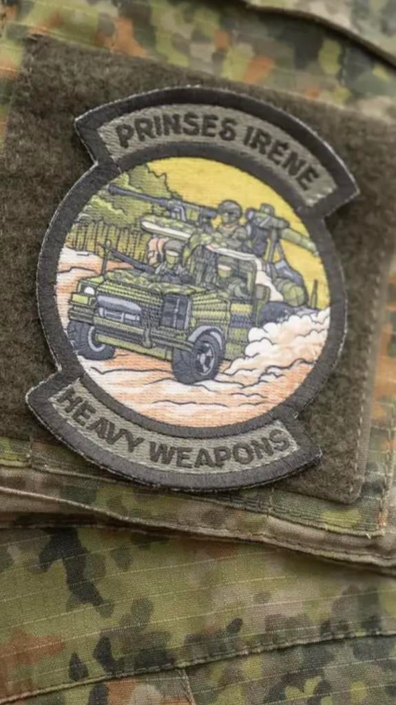 Gezocht: Patch / Embleem 17 Pr. Irene Heavy Weapons, Verzamelen, Verzenden, Landmacht, Nederland, Embleem of Badge