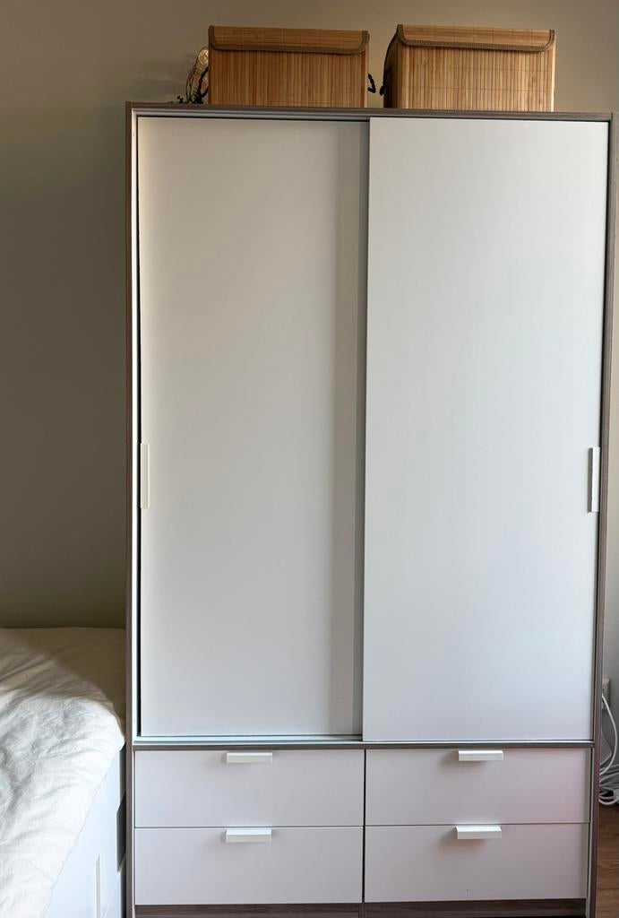 Witte IKEA kledingkast, Huis en Inrichting, Ophalen, Zo goed als nieuw, 50 tot 75 cm, 100 tot 150 cm