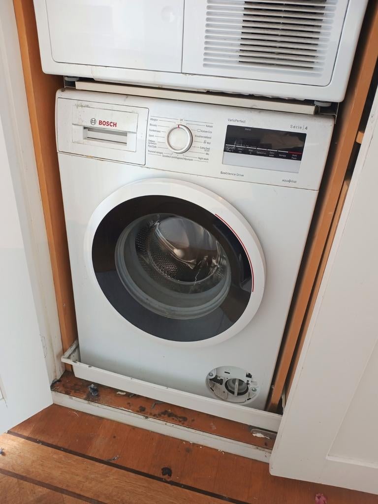 Bosch wasmachine - Werkt perfect, mist pompfilterklepje, Witgoed en Apparatuur, Wasmachines, Verzenden, Gebruikt, Voorlader