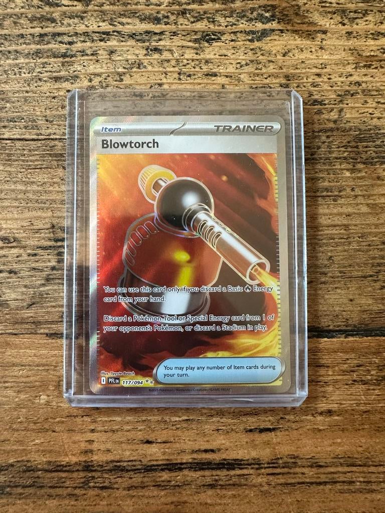 Pokemon kaart - Blowtorch (Trainer Item) 117/094, Ophalen, Zo goed als nieuw, Losse kaart, Foil