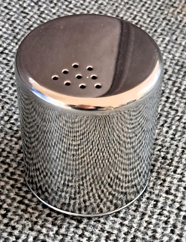 Zilverkleurige Cacao strooier (navulbaar) H 7,5 cm B 6,5 cm, Ophalen, Zo goed als nieuw