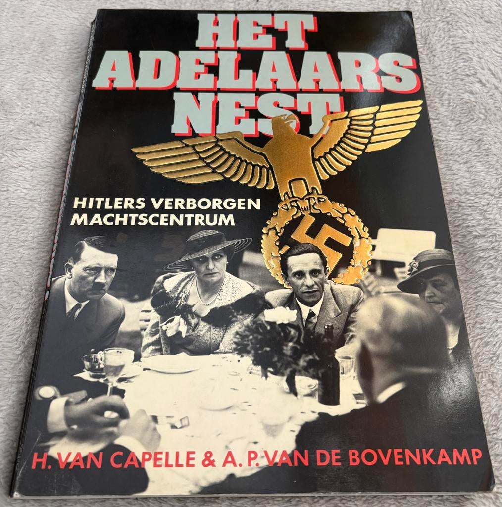 2e wereldoorlog boek: Het Adelaarsnest., Boeken, Ophalen of Verzenden, Tweede Wereldoorlog, Zo goed als nieuw