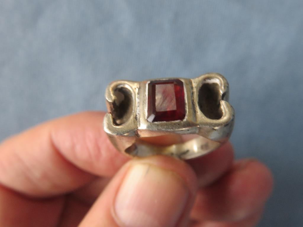 Ring met granaat steen in zilver - 20e eeuw, Ophalen of Verzenden, Zo goed als nieuw, 17 tot 18, Dame of Heer