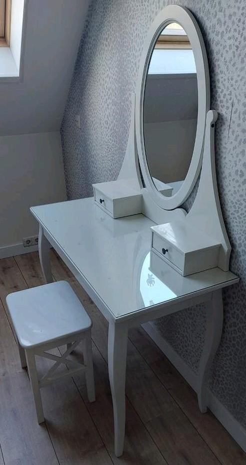 Ikea make up / kaptafel met spiegel en krukje, Huis en Inrichting, Ophalen, Gebruikt, 50 tot 100 cm, Minder dan 100 cm