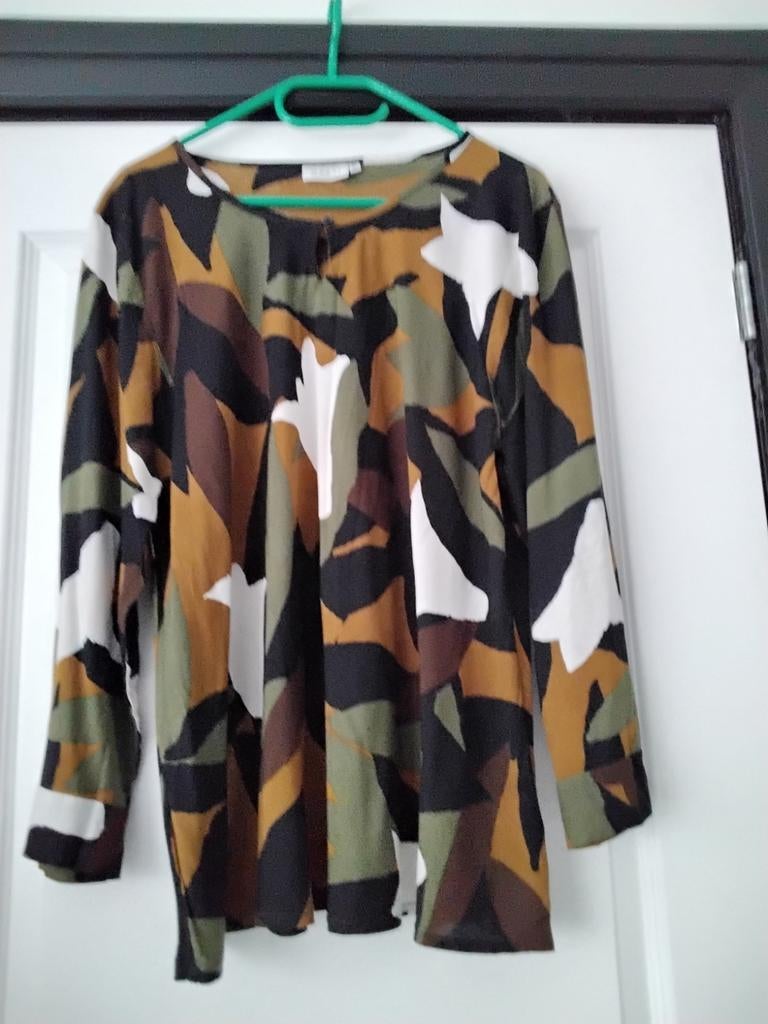 Masai top, maat M, nieuwstaat, Maat 38/40 (M), Bruin, Nieuw, Ophalen of Verzenden