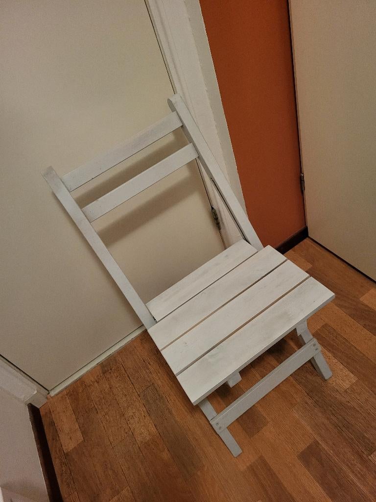 Mooie klapstoel, Ophalen, Zo goed als nieuw, Eén