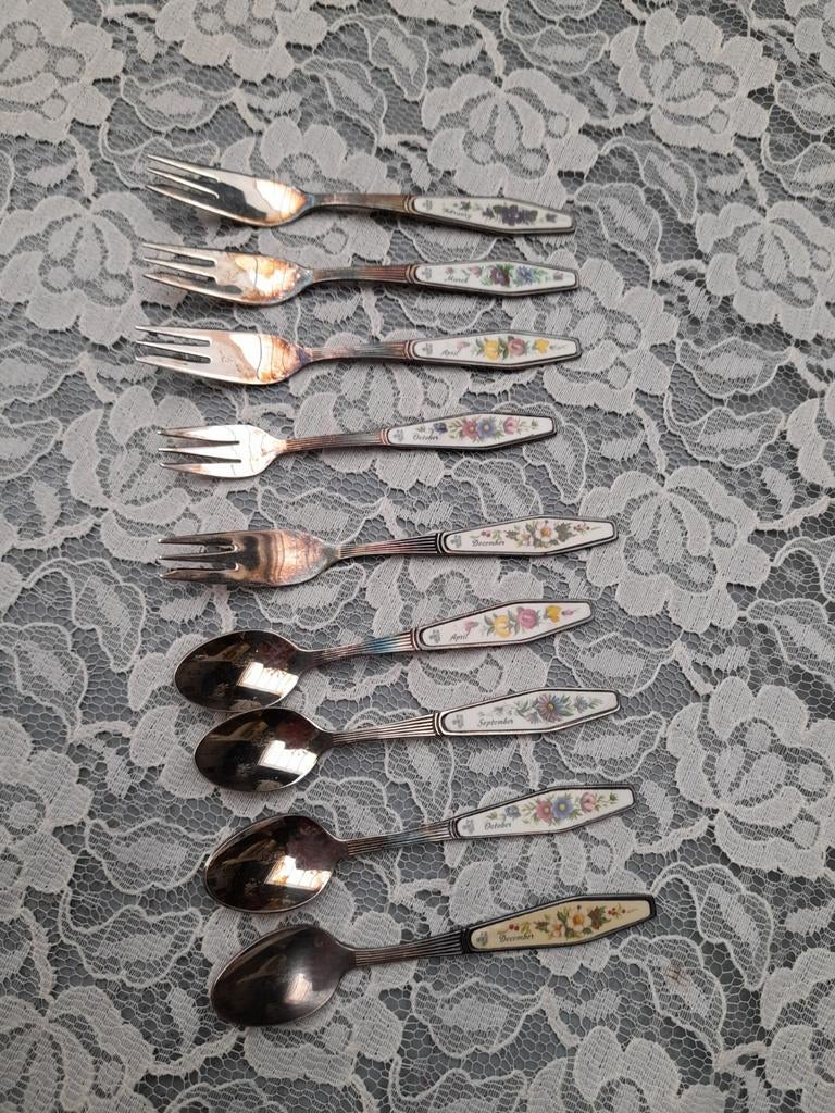 Royal albert flower of the month vorkjes en lepeltjes 10 ps, Ophalen of Verzenden