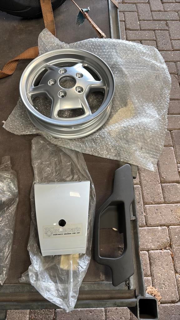 Piaggio Quartz/ Sfera Nos delen, Ophalen of Verzenden, Piaggio, Sfera, Quartz