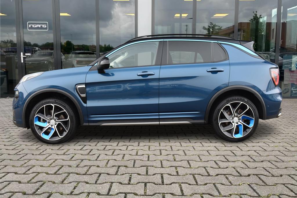 Lynk & Co 01 1.5 | Pano | 360 Camera | ACC | Zwarte Hemel, Stof, Zwart, Blauw, 75 km