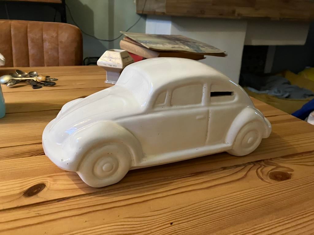 Grote spaarpot Volkswagen kever, Ophalen of Verzenden, Zo goed als nieuw, Steen, Aardewerk of Keramiek, Vervoermiddel