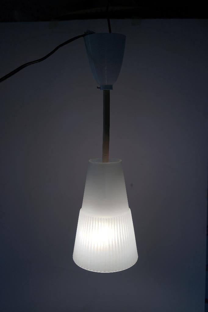 Vintage hanglamp ribbel reliëf mat glas bakeliet wit ddr?, Antiek en Kunst, Ophalen of Verzenden