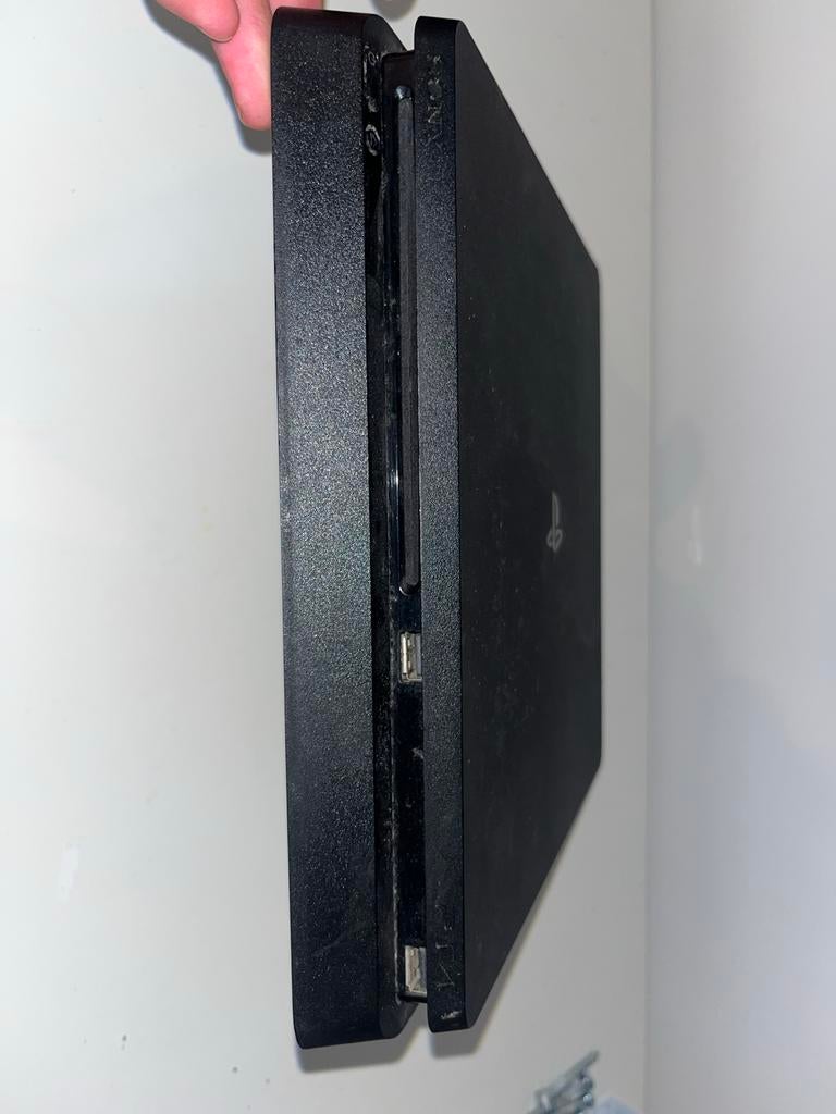PlayStation 4 Slim, Ophalen, Gebruikt, Zonder controller, Slim