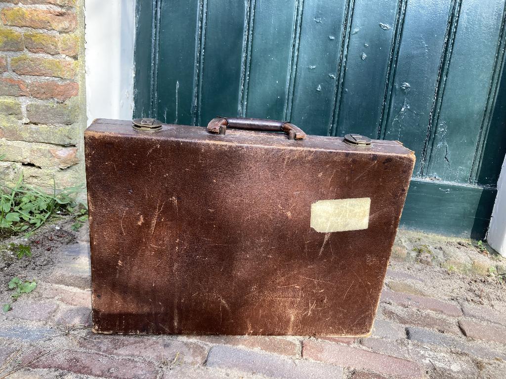 leren attaché koffer, Ophalen of Verzenden, Gebruikt, Leer, Minder dan 50 cm
