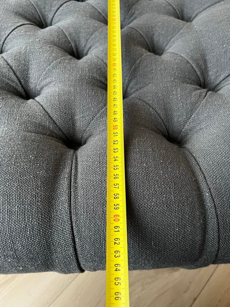 Grijze poef en stoel met knopen, Ophalen, Gebruikt, Vierkant, Stof